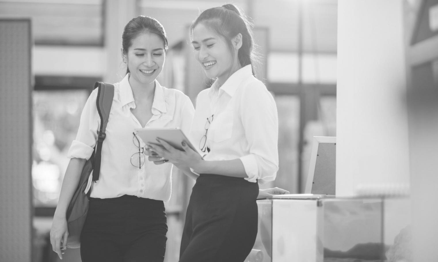 Sesi diskusi program pembelajaran mindset investasi bersama peserta